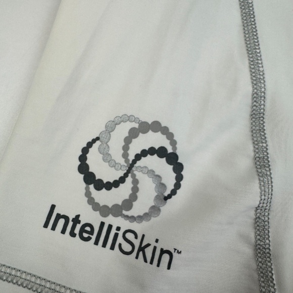 Intelliskin Women’s Foundation V-Tee Short Sleeve Posture/Compression Top -White - Picture 2 of 7